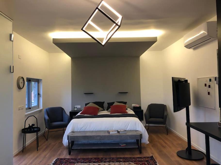 Charming In Apartment Jerusalem